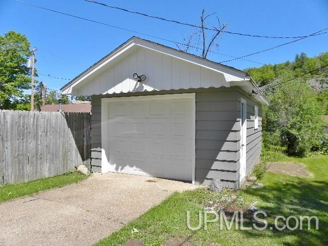 1809 Ridge Street Niagara, WI 54151 - Photo 8 of 8 Gallery Image 8