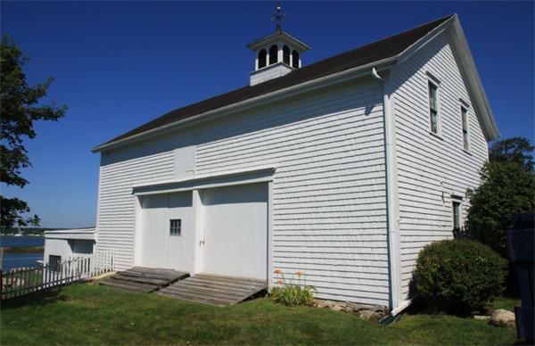 2039 Main Road Westport, MA 02791 - Photo 3 of 30
