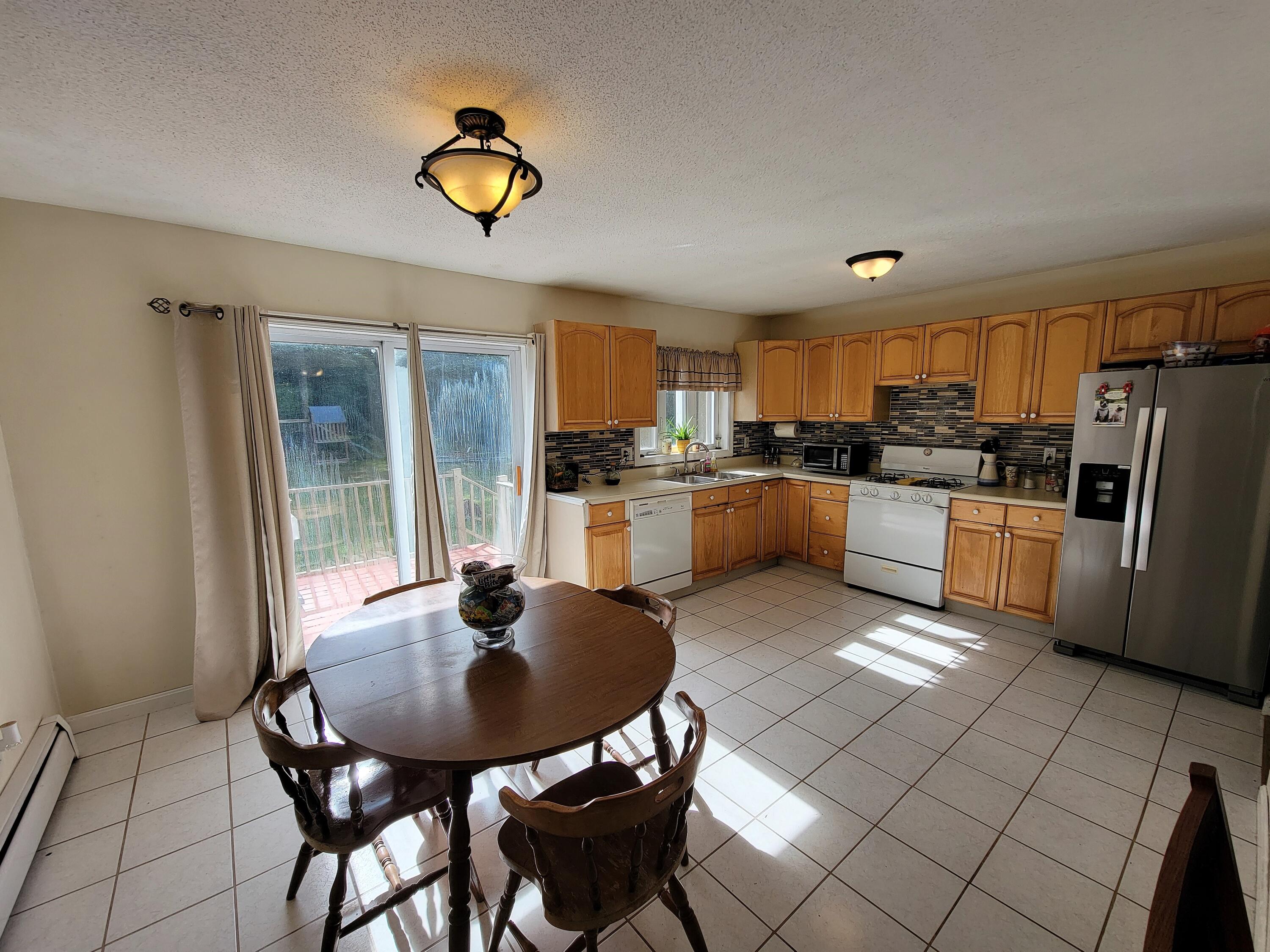 125 Wesley Road Unity, ME 04988 - Photo 5 of 18 Eat-in Kitchen