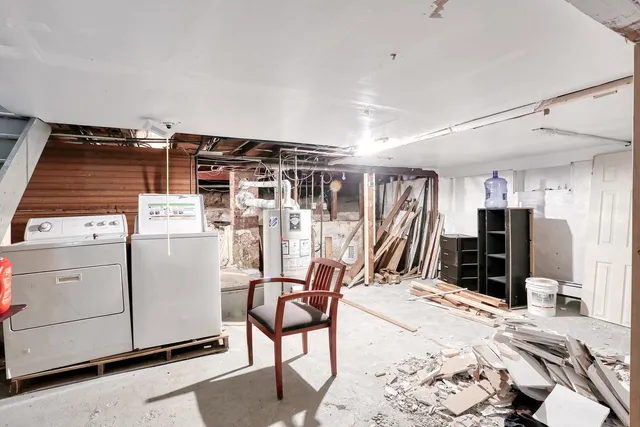 a view of a storage & utility room