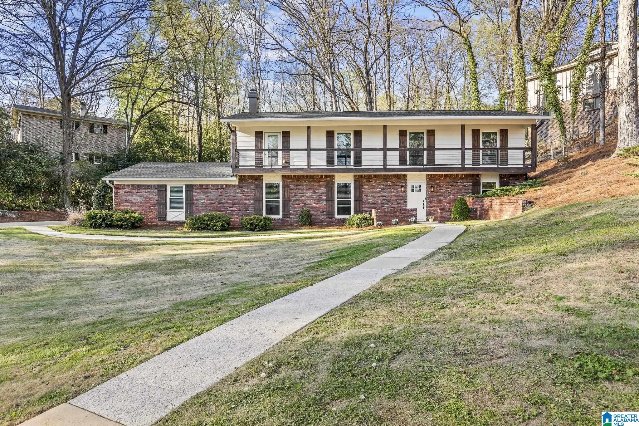 1332 Southhall Road Birmingham, AL 35213 - Photo 3 of 50