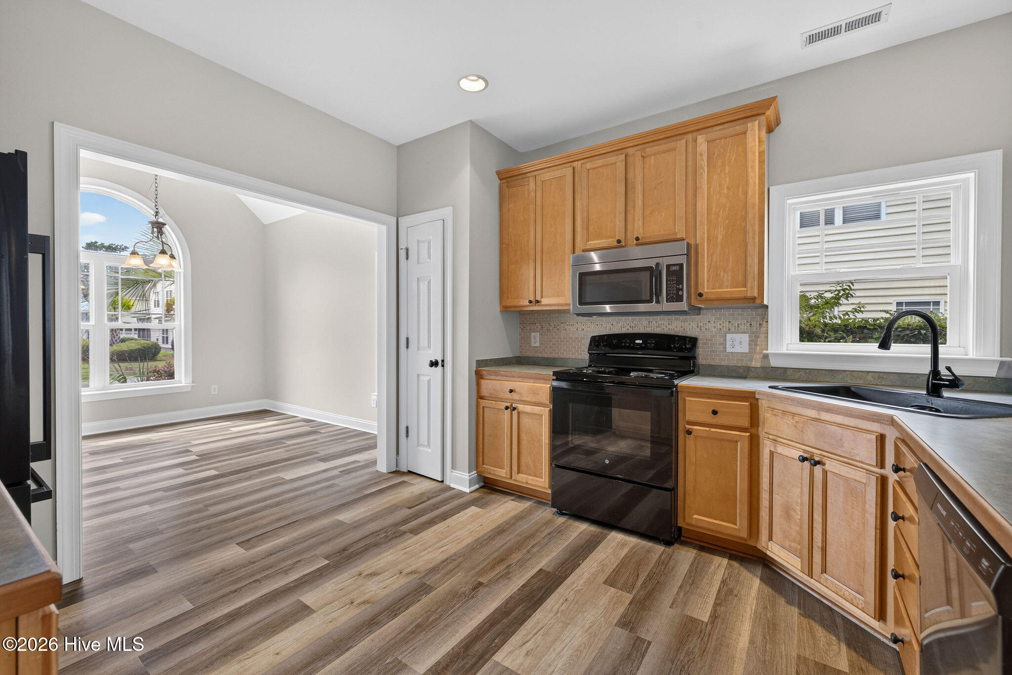 105 Phoebe Court Hampstead, NC 28443 - Photo 15 of 56