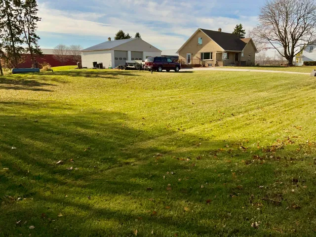 $450,000 | W1415 County Rd MM, Mosel, WI 53015