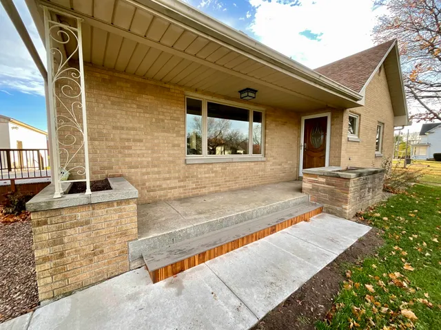 $450,000 | W1415 County Rd MM, Mosel, WI 53015