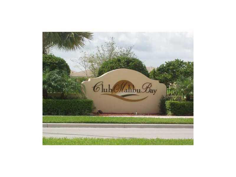 1570 Northeast 33rd Road, Unit 201 Homestead, FL 33033 - Photo 4 of 32 Clubhouse