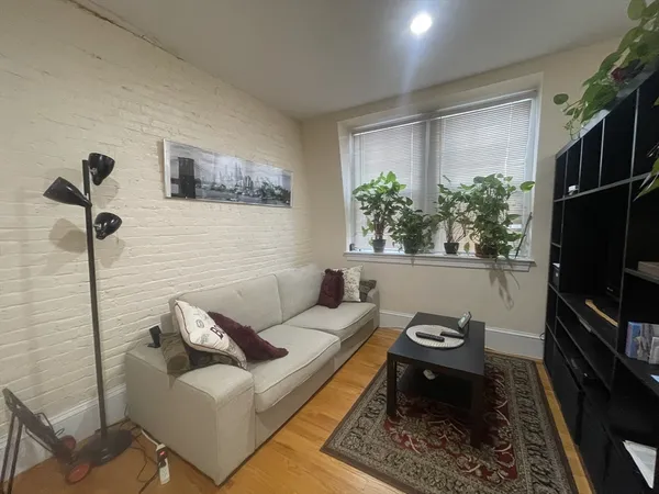 $2,750 | 105 Pinckney Street, Unit 8, Boston, MA 02114
