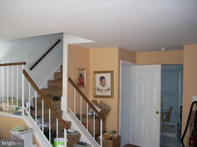 7985 Northumberland Road Springfield, VA 22153 - Photo 4 of 10 Staircase