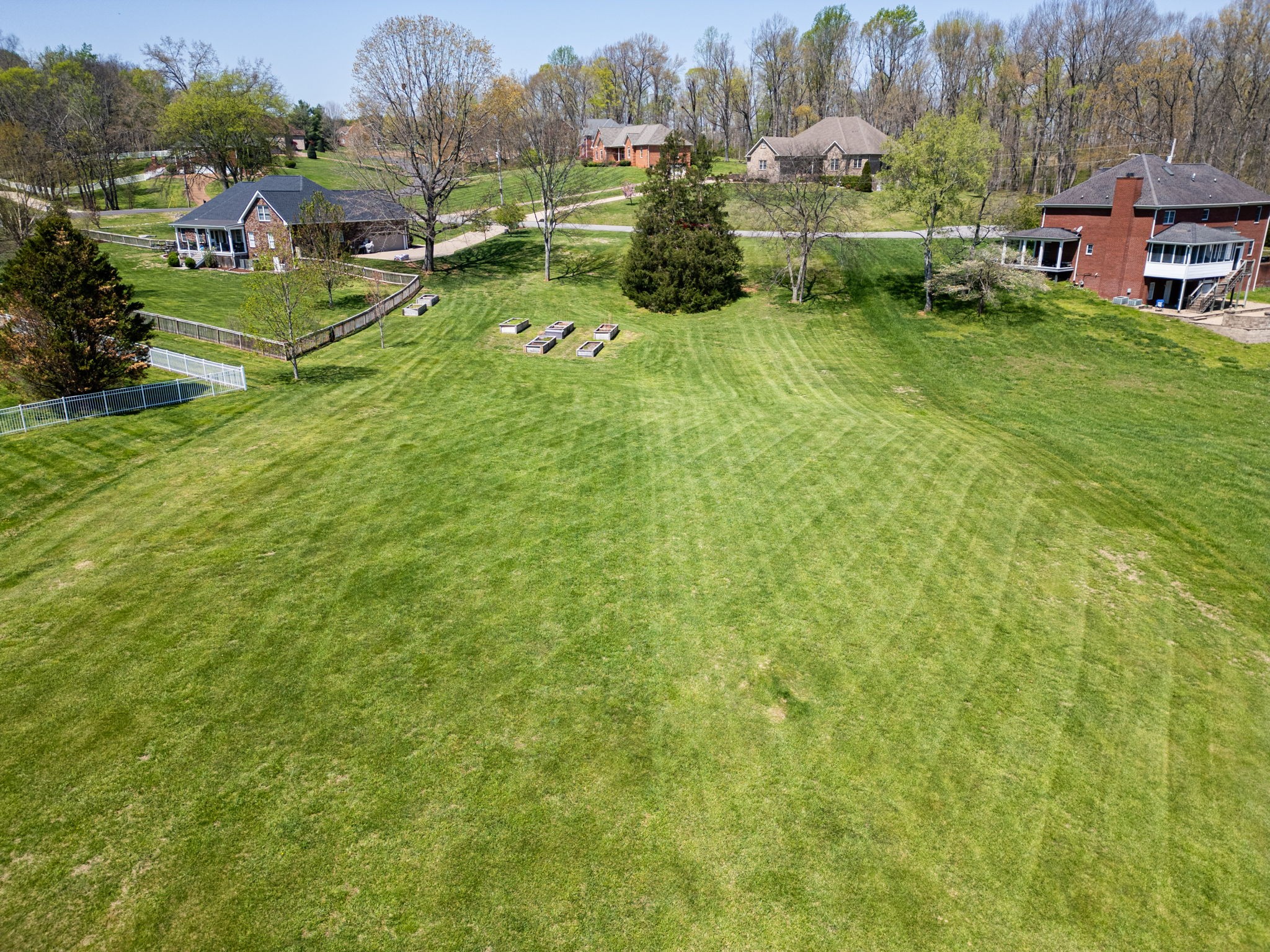2007 Tammy Drive Springfield, TN 37172 - Photo 8 of 10 a view of a houses with a yard