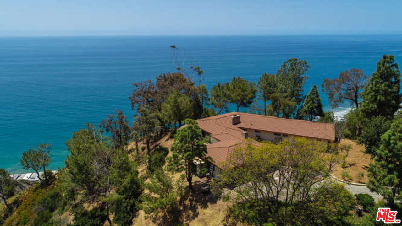 20616 Seaboard Road Malibu, CA 90265 - Photo 5 of 19 Gallery Image 5