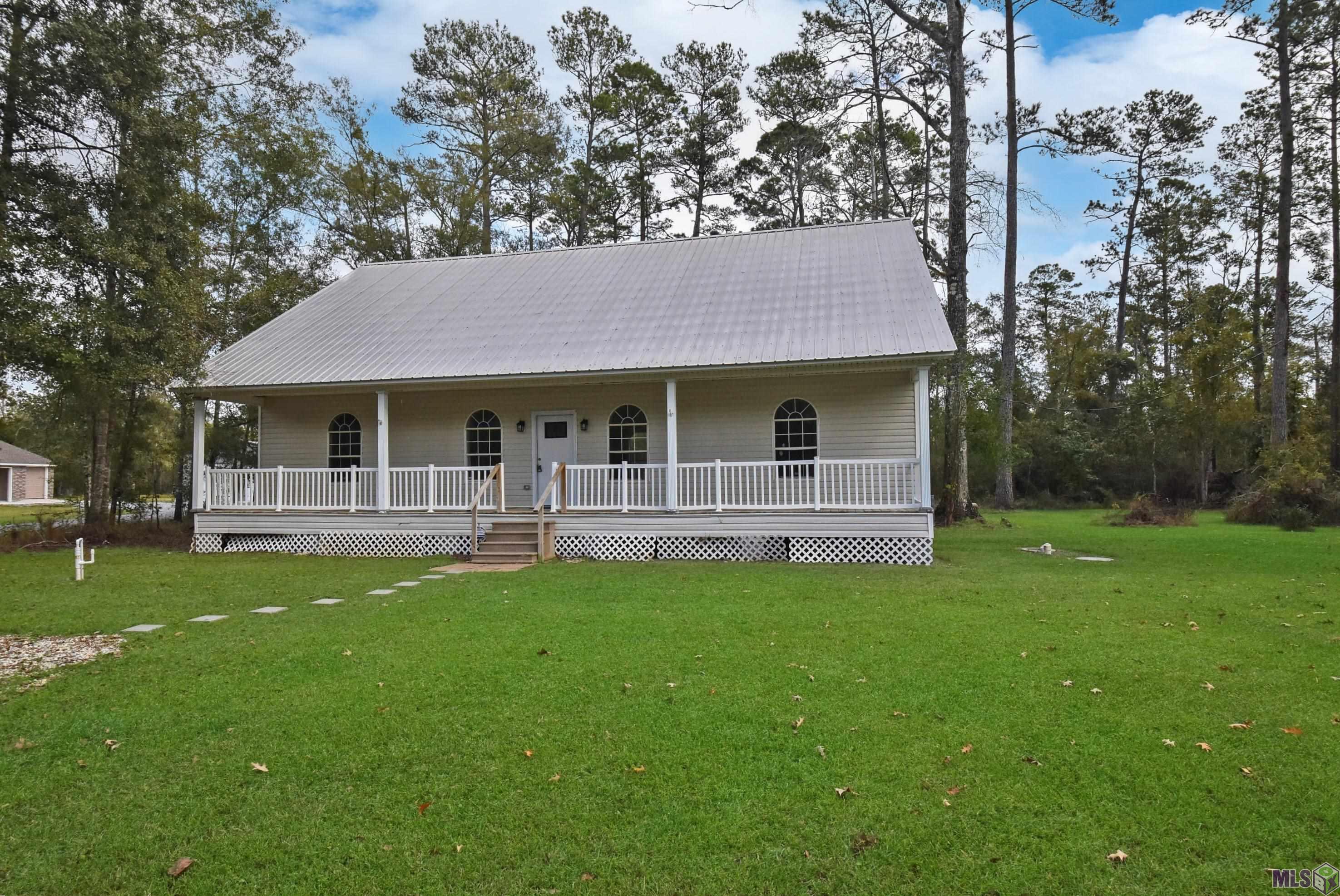31700 Lower Rome Road Springfield, LA 70462 - Photo 1 of 19