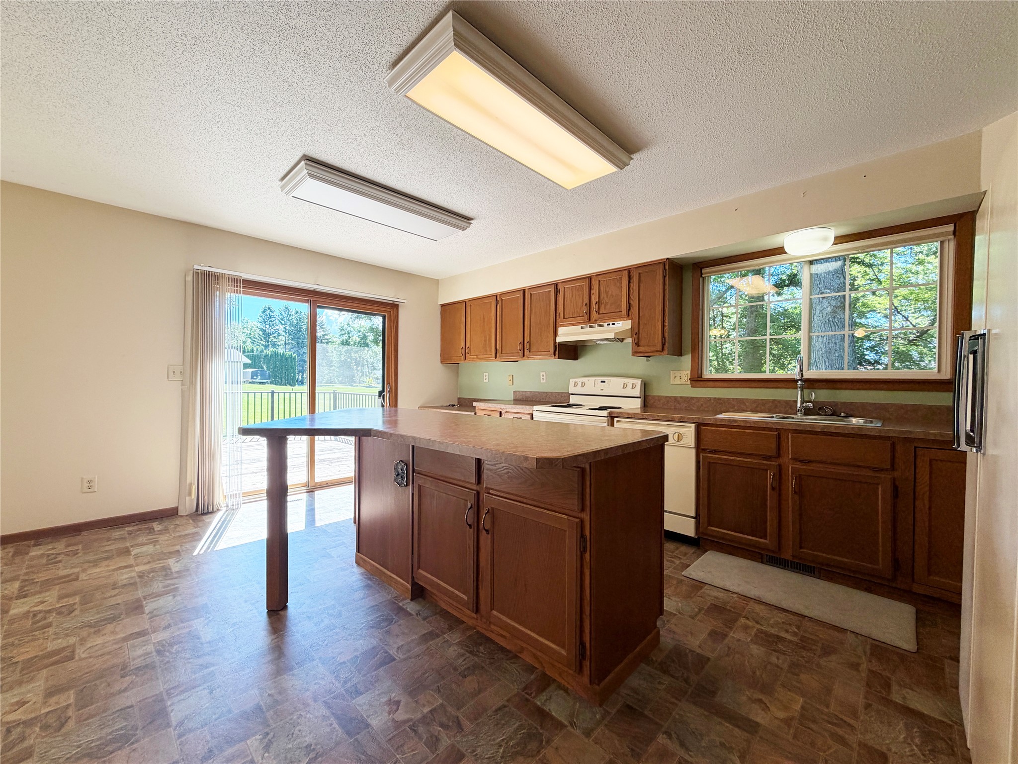 2221 21st Street Rice Lake, WI 54868 - Photo 5 of 30