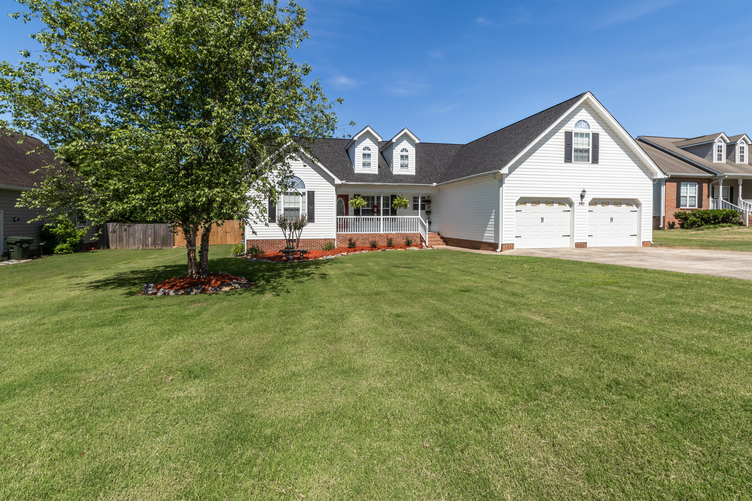 390 Cardinal Road Ringgold, GA 30736 - Photo 6 of 38 Front of House 4