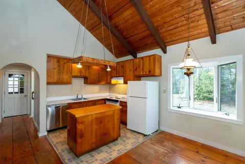 $1,395,000 | 17 Chapman Lane, Edgartown, MA 02539