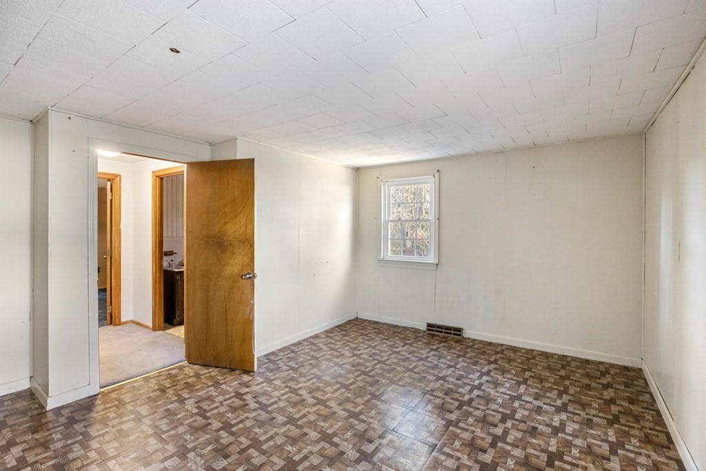 15 Hawthorne Road Holbrook, MA 02343 - Photo 17 of 24 Gallery Image 17