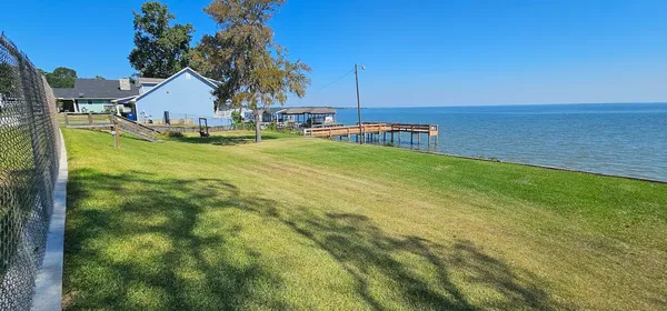 $289,000 | 342 Gov Hogg Drive, Point Blank, TX 77364