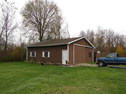 6124 East Dodge Road Mount Morris, MI 48458 - Photo 14 of 18 20377260-13.JPG