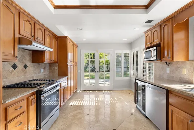 $1,129,000 | 5810 East Mountain Loop Trail, Anaheim Hills, CA 92807