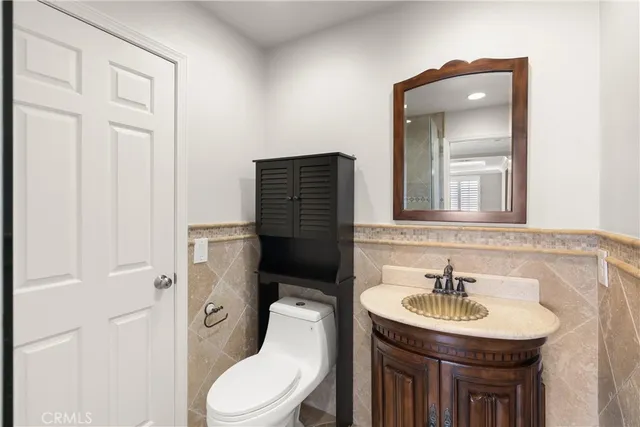 $1,129,000 | 5810 East Mountain Loop Trail, Anaheim Hills, CA 92807