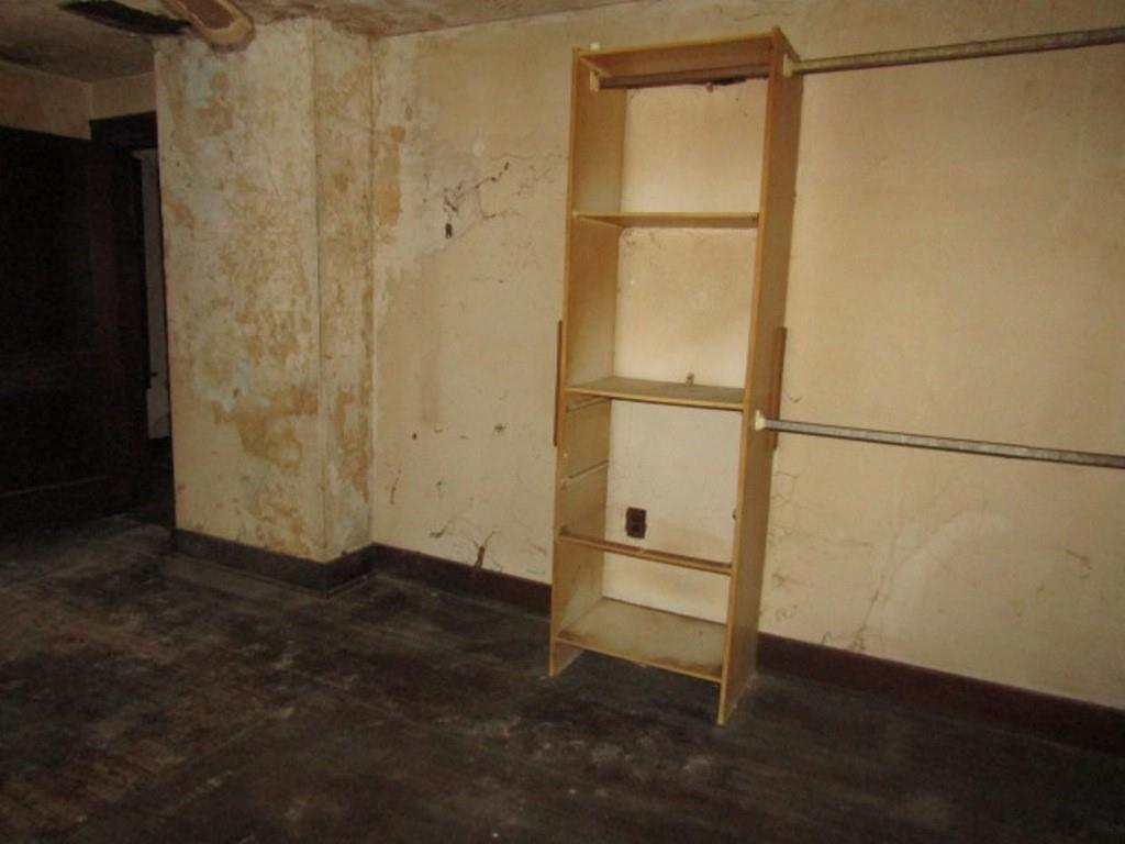 234 Spring Run Road Crescent, PA 15046 - Photo 19 of 24 a view of an empty room