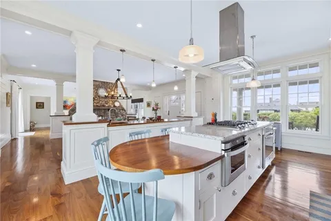$4,950,000 | 20 Passpataug Avenue, Westerly, RI 02891