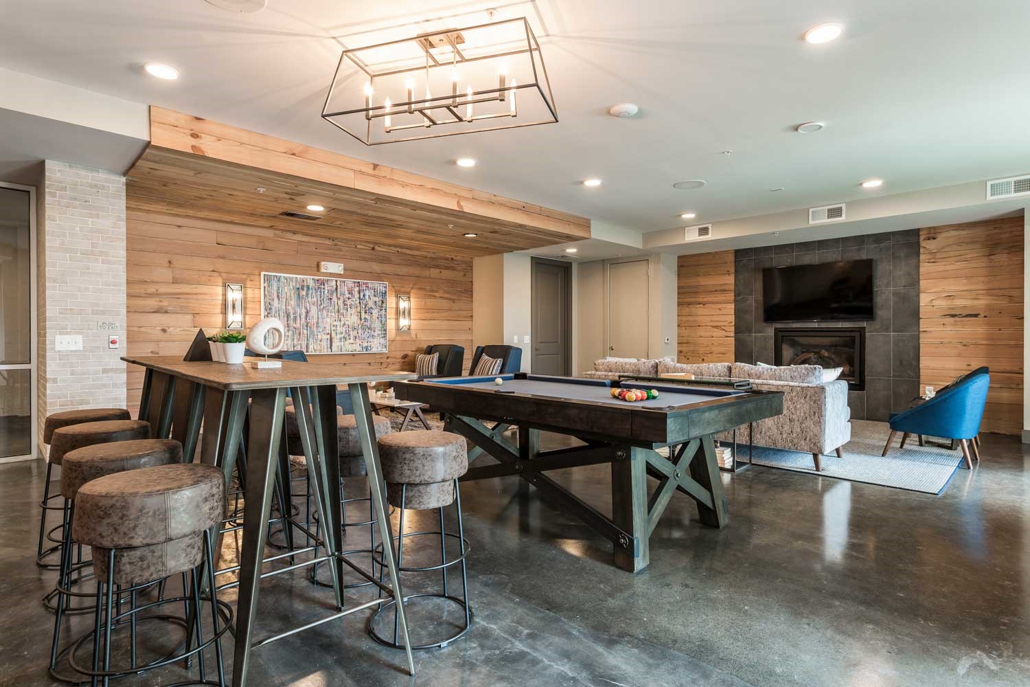 1111 Durham Drive, Unit 203 Houston, TX 77007 - Photo 7 of 15 a view of a dining room with furniture