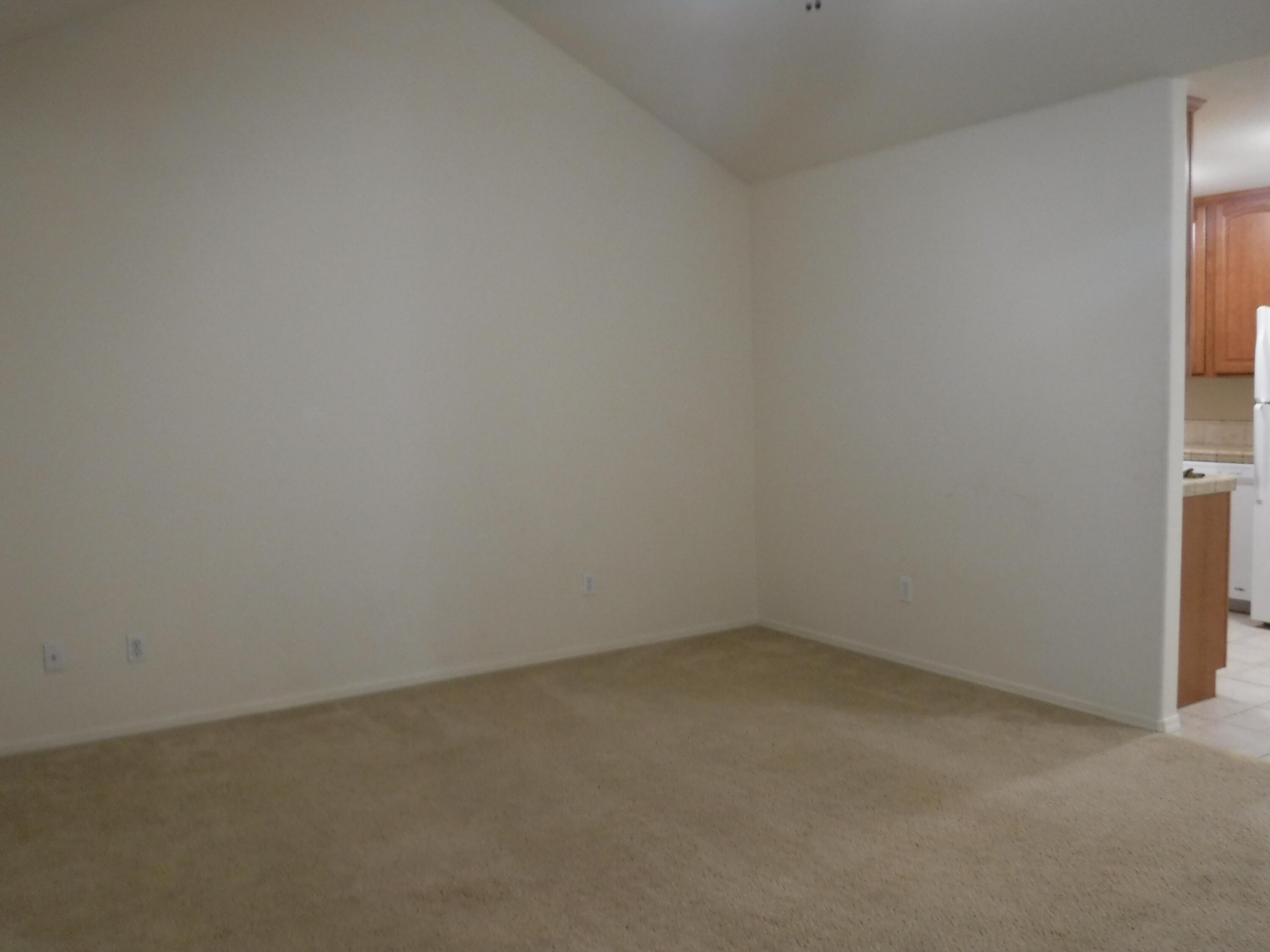633 Marijean Way Redding, CA 96003 - Photo 16 of 29 Unit B 1