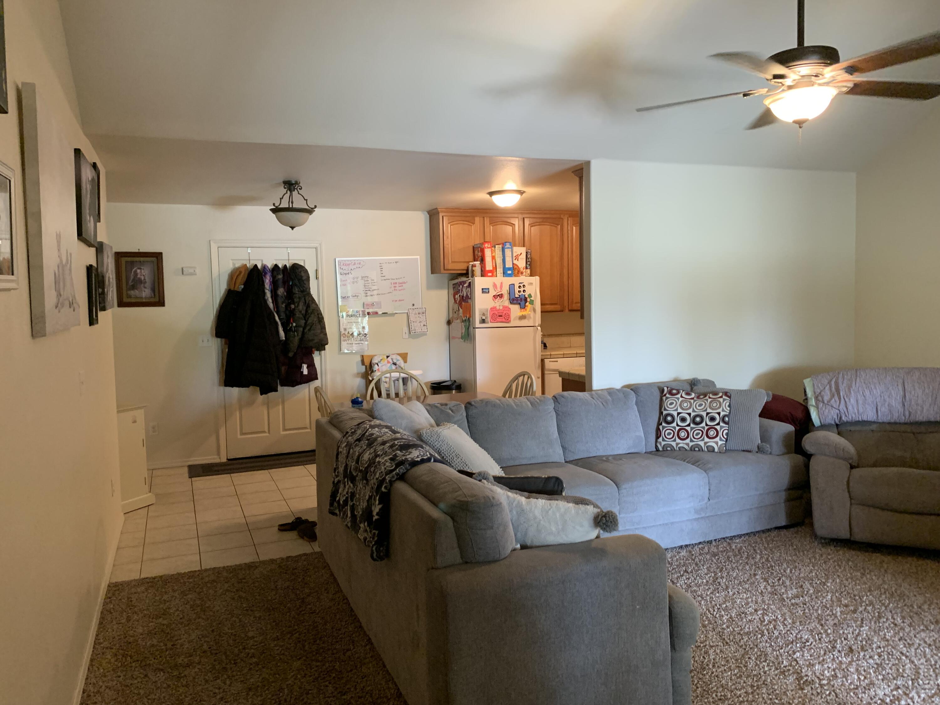 633 Marijean Way Redding, CA 96003 - Photo 5 of 29 M 6