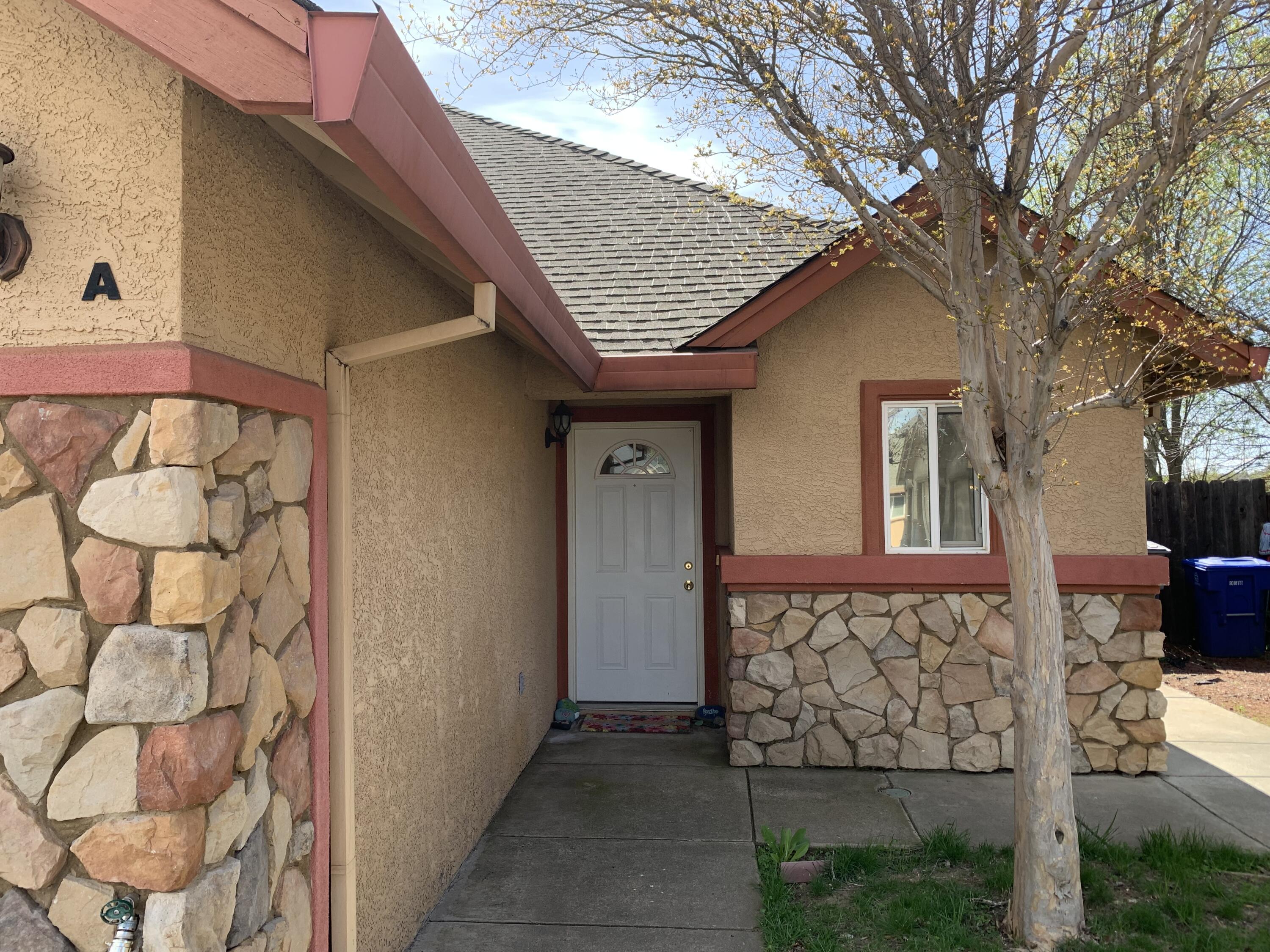 633 Marijean Way Redding, CA 96003 - Photo 9 of 29 M 5