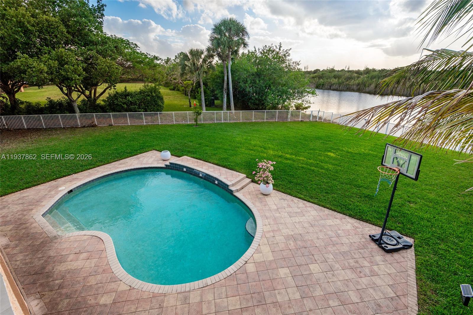 19560 Southwest 39th Court Miramar, FL 33029 - Photo 32 of 39