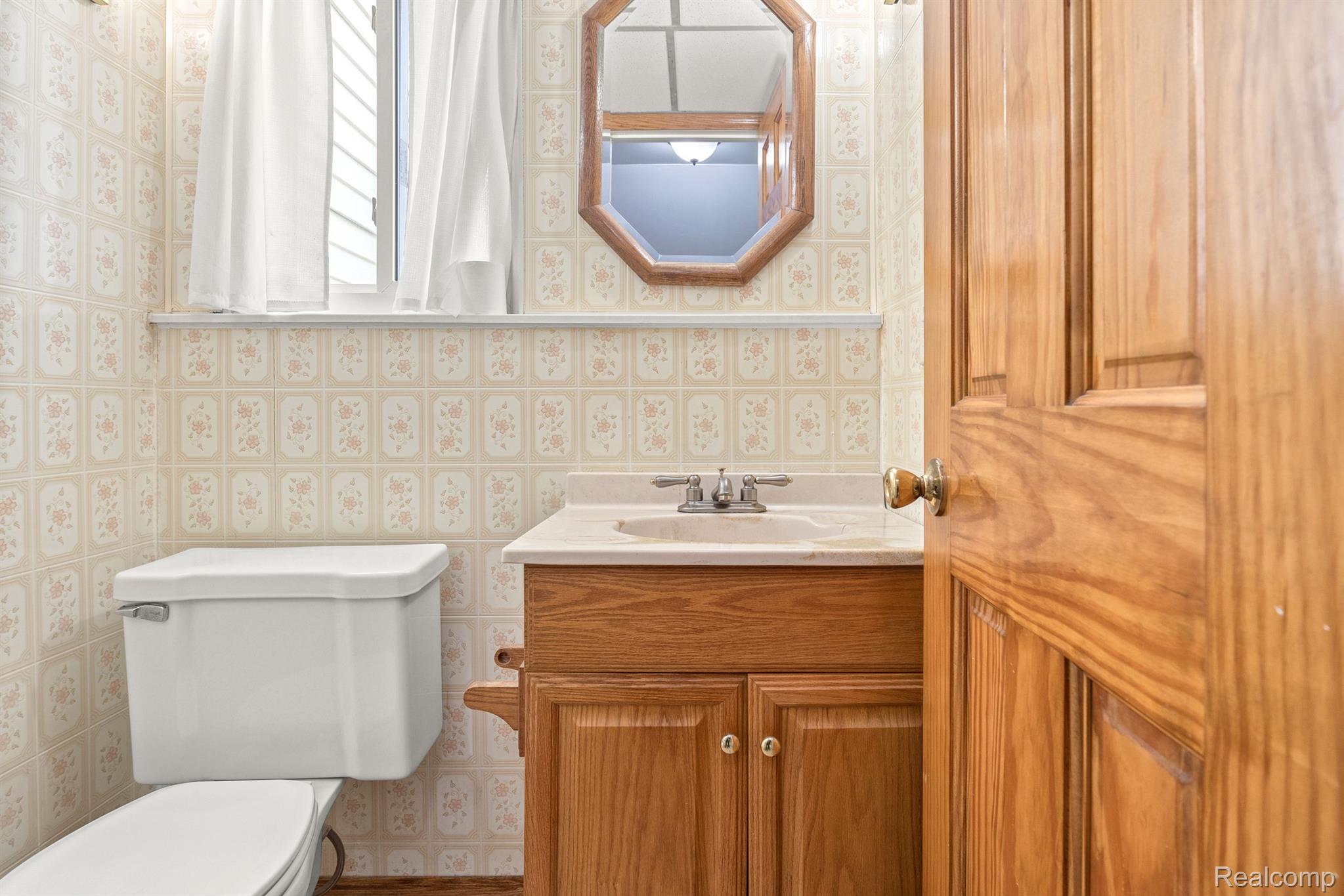 39760 Coronation Road Canton, MI 48188 - Photo 22 of 41 Gallery Image 22