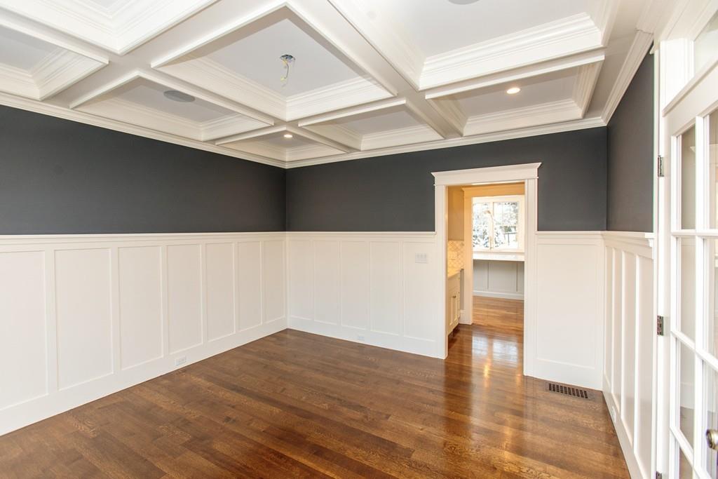 90 Monadnock Road Wellesley, MA 02481 - Photo 8 of 33