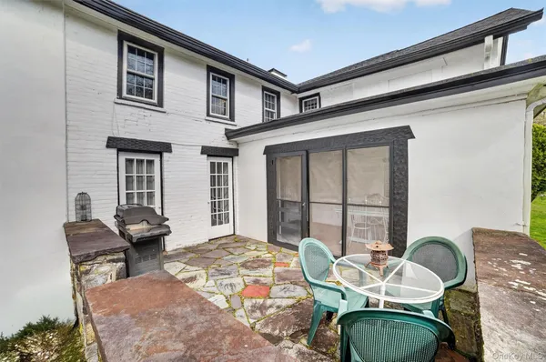 $869,000 | 139 Watch Hill Road, Cortlandt Manor, NY 10567