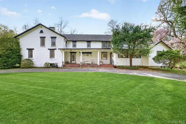 $869,000 | 139 Watch Hill Road, Cortlandt Manor, NY 10567