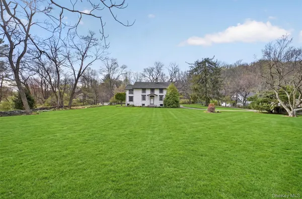 $869,000 | 139 Watch Hill Road, Cortlandt Manor, NY 10567