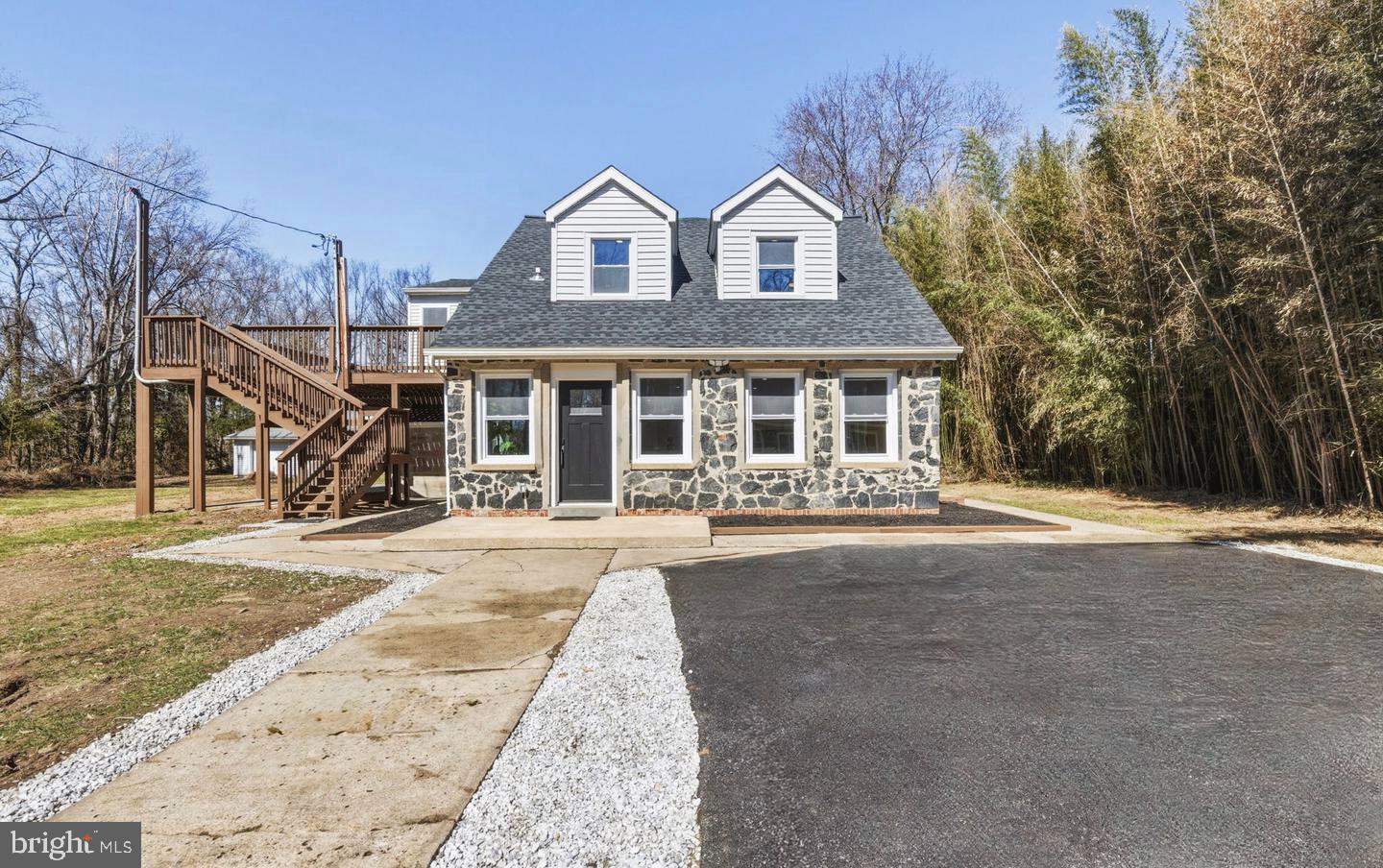 3236 George Street Baltimore, MD 21220 - Photo 3 of 32 Gallery Image 3