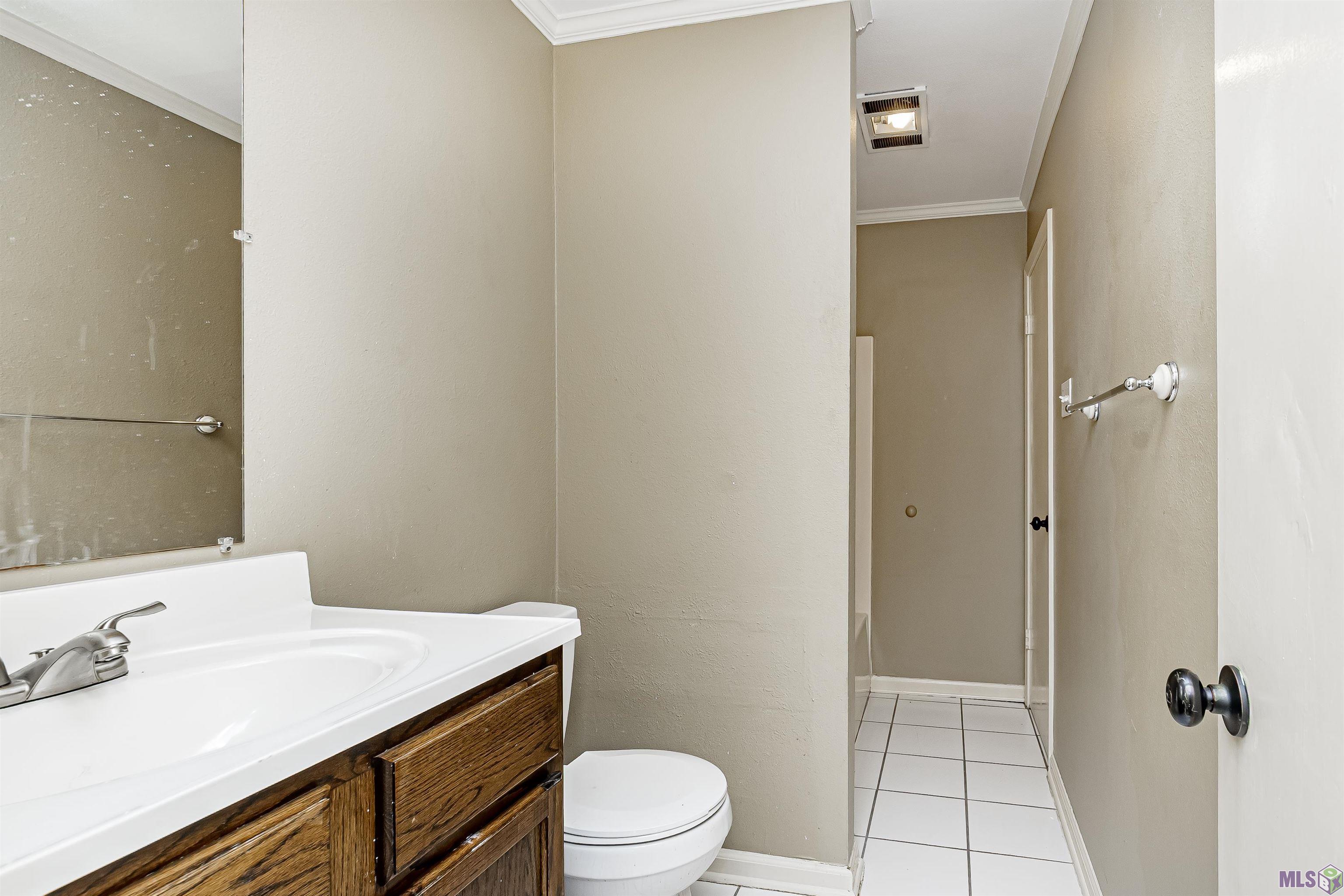 16023 Derby Avenue Baton Rouge, LA 70816 - Photo 9 of 13