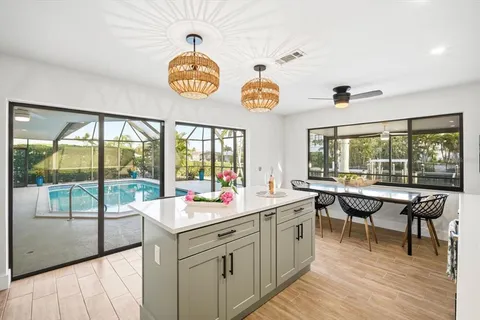 $1,885,000 | 608 Gladstone Lane, Holmes Beach, FL 34217