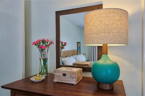 $1,885,000 | 608 Gladstone Lane, Holmes Beach, FL 34217