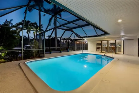 $1,885,000 | 608 Gladstone Lane, Holmes Beach, FL 34217