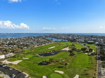 $1,885,000 | 608 Gladstone Lane, Holmes Beach, FL 34217