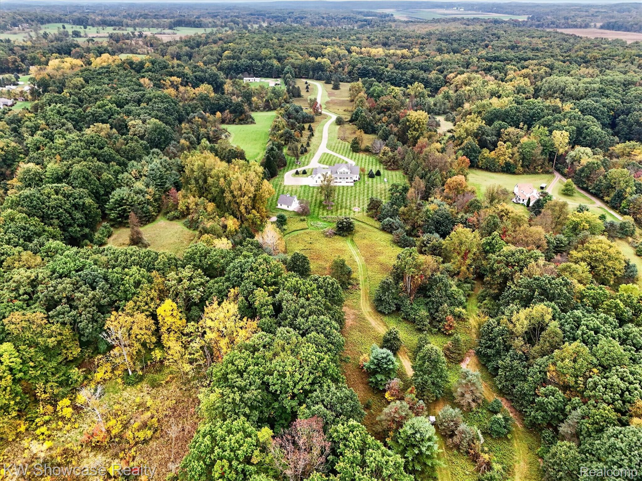 6624 West Coon Lake Road Howell, MI 48843 - Photo 73 of 84 64-6624-W-Coon-Lake-Rd-Howell-MI-48843-WindowStill.jpg