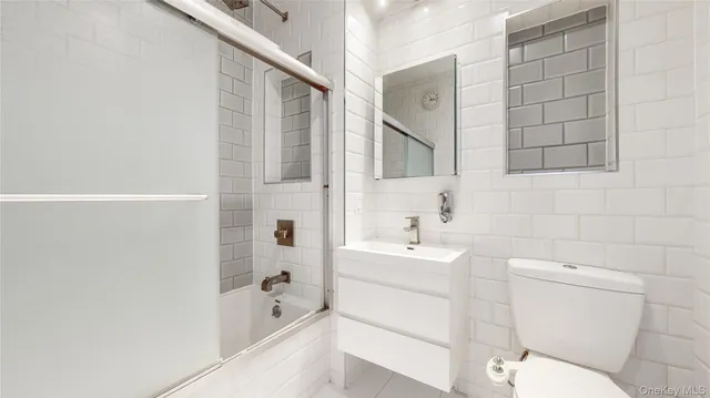 $715,000 | 244 Franklin Avenue, Unit 3B | Bedford-Stuyvesant