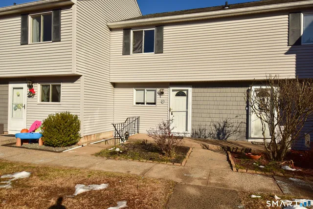 $229,900 | 16 Seymour Road, Unit 21C, East Granby, CT 06026