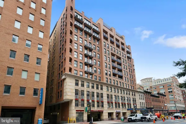 $799,900 | 616 E Street Northwest, Unit 614, Washington, DC 20004