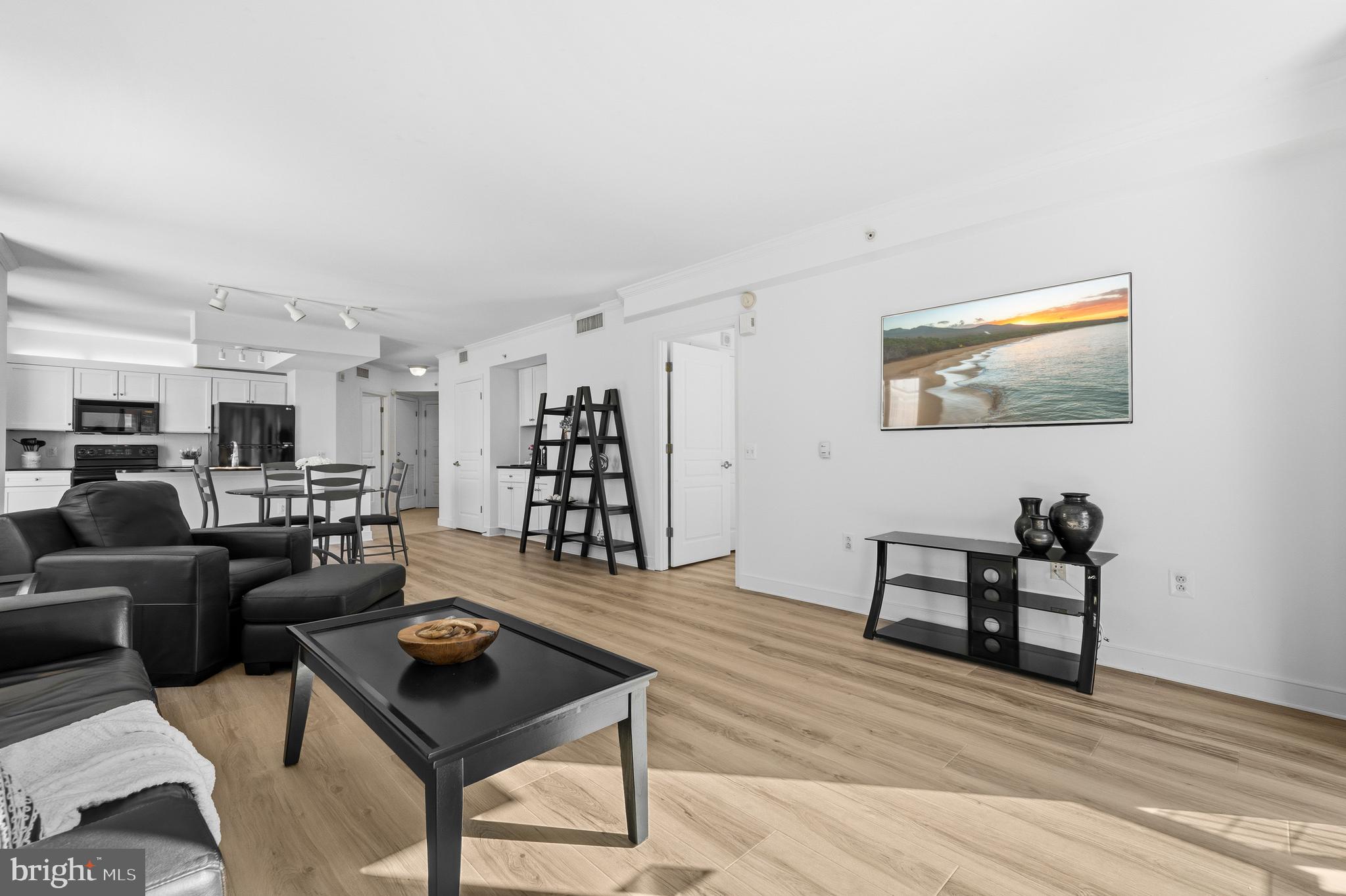 616 E Street Northwest, Unit 614 Washington, DC 20004 - Photo 5 of 53