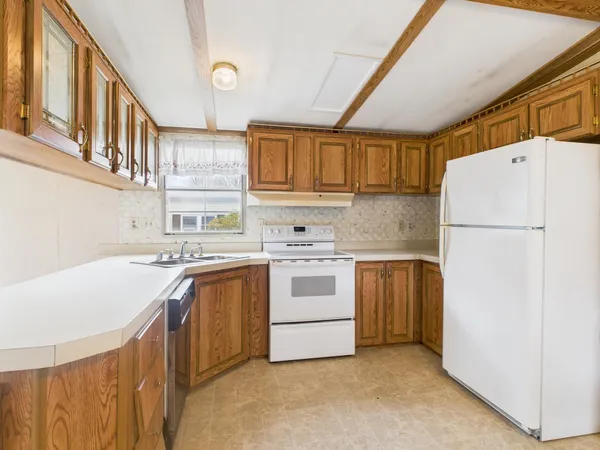 $64,900 | 13 Highway 145, Colebrook, NH 03576