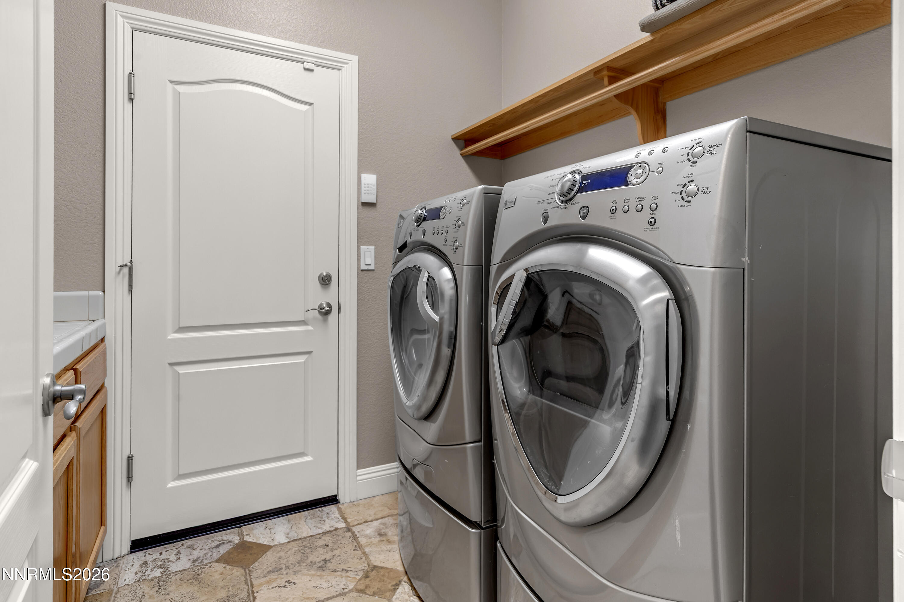 645 Paso Fino Court Reno, NV 89521 - Photo 38 of 62 PasoFino645-040