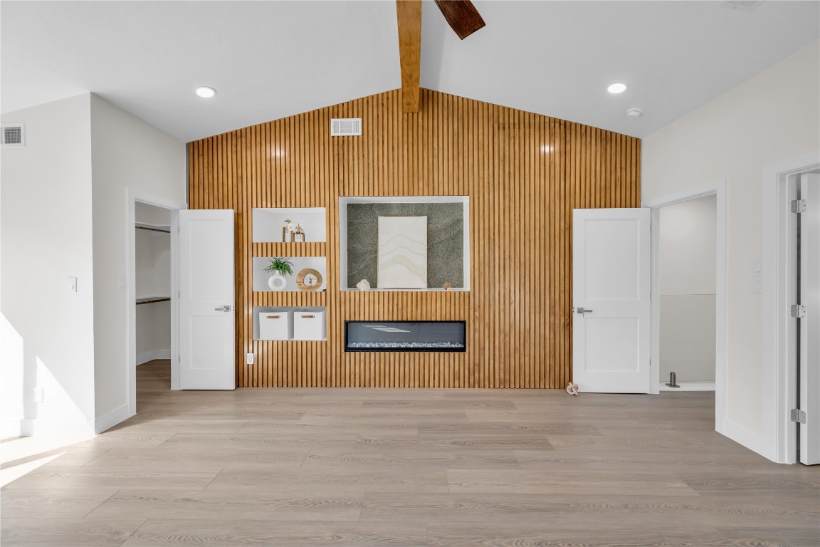 30 Regency Montgomery, TX 77356 - Photo 28 of 47 a view of a livingroom with wooden floor