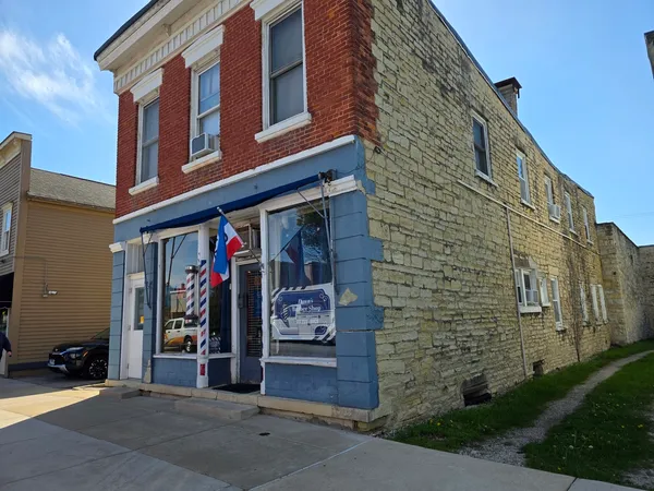 $1,000 | 809 South State Street, Unit 3, Lockport, IL 60441