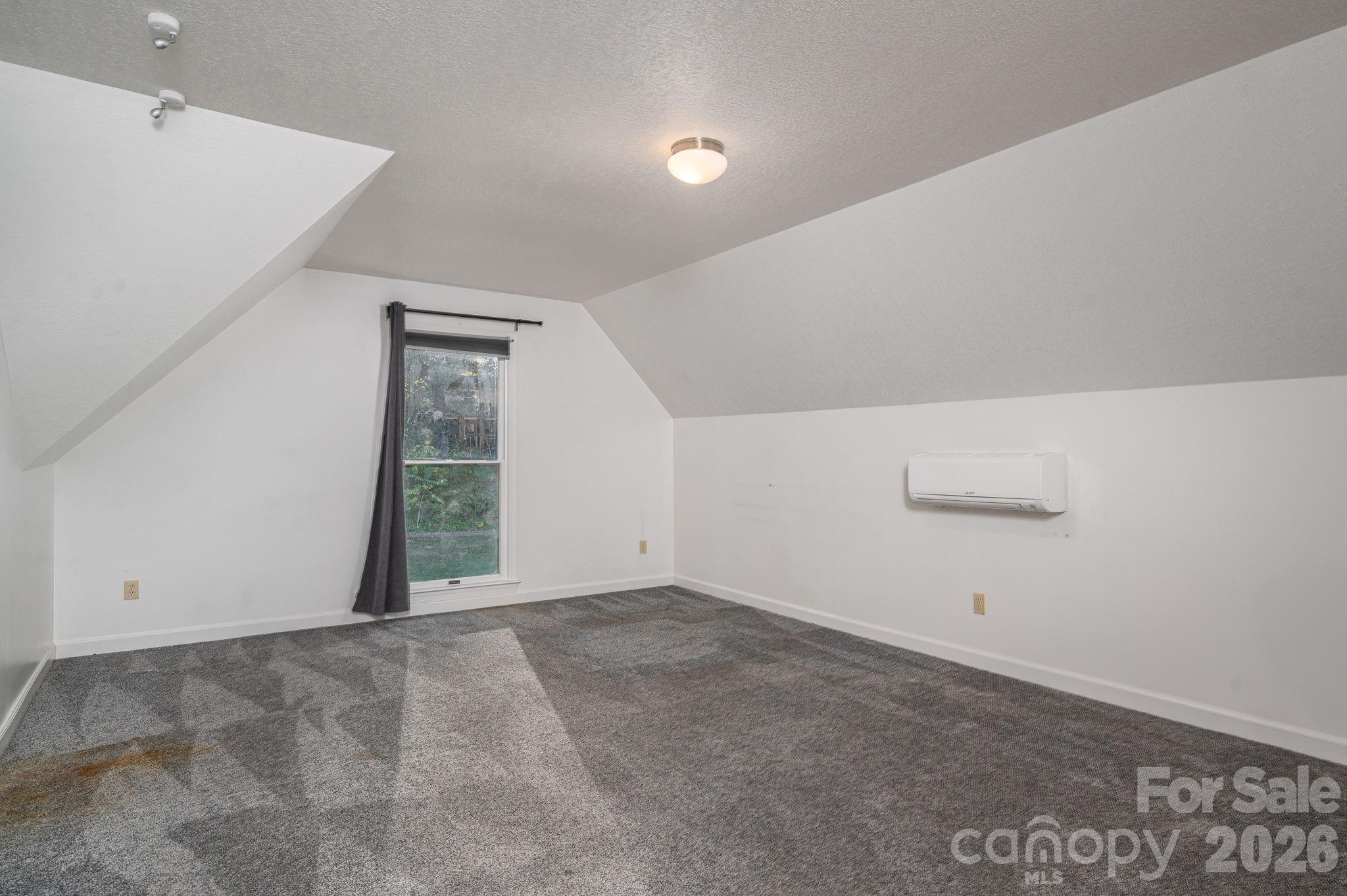 208 Hollow Road Lincolnton, NC 28092 - Photo 37 of 48 an empty room with an entryway